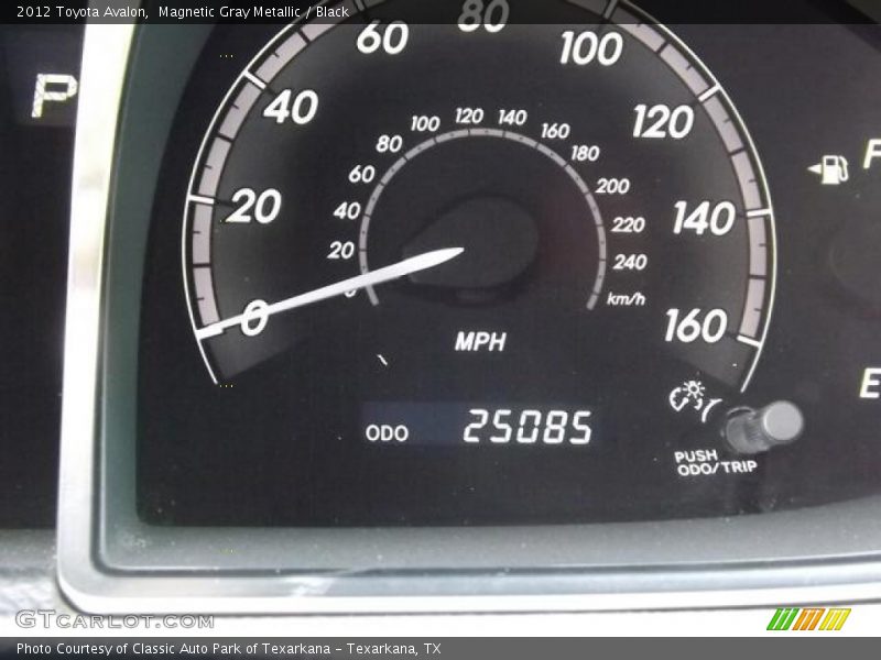 Magnetic Gray Metallic / Black 2012 Toyota Avalon