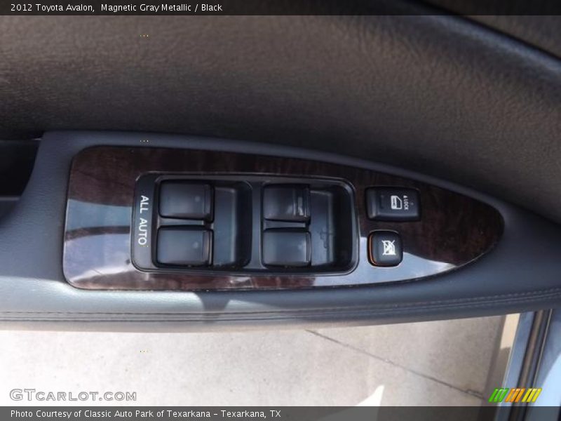 Magnetic Gray Metallic / Black 2012 Toyota Avalon