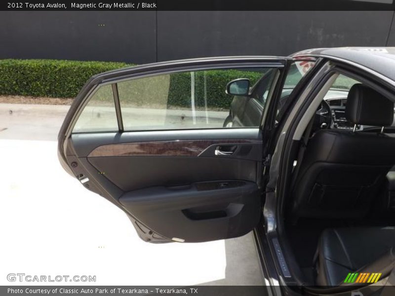 Magnetic Gray Metallic / Black 2012 Toyota Avalon