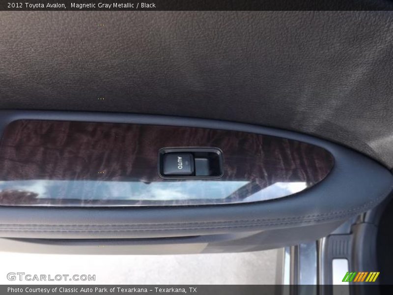 Magnetic Gray Metallic / Black 2012 Toyota Avalon