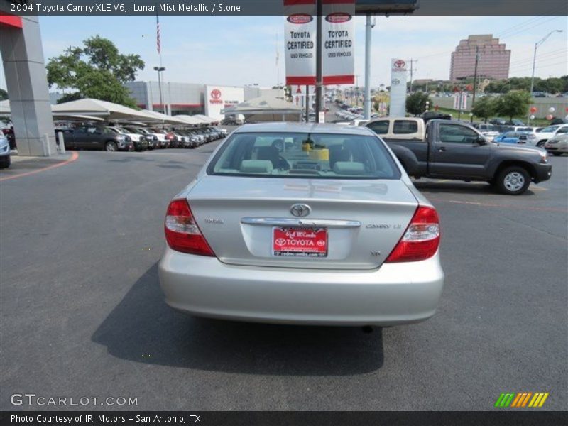 Lunar Mist Metallic / Stone 2004 Toyota Camry XLE V6
