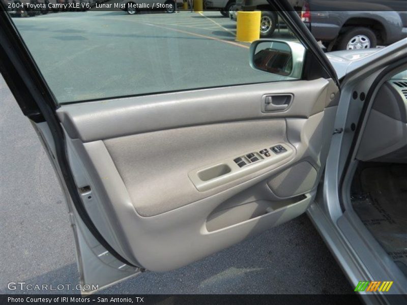 Lunar Mist Metallic / Stone 2004 Toyota Camry XLE V6