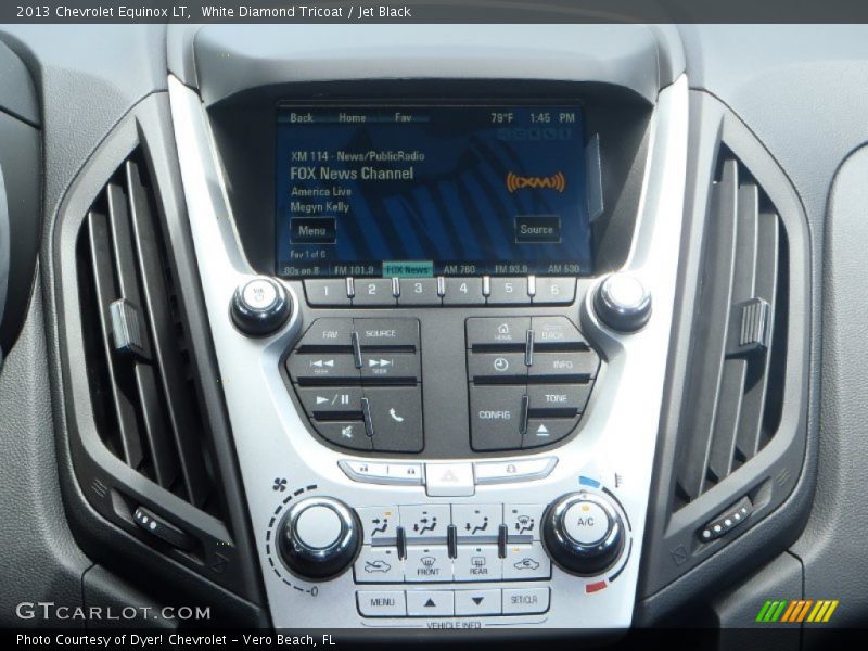 White Diamond Tricoat / Jet Black 2013 Chevrolet Equinox LT