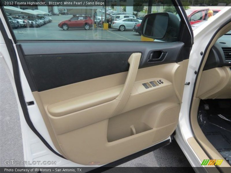 Blizzard White Pearl / Sand Beige 2012 Toyota Highlander