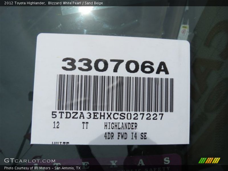 Blizzard White Pearl / Sand Beige 2012 Toyota Highlander