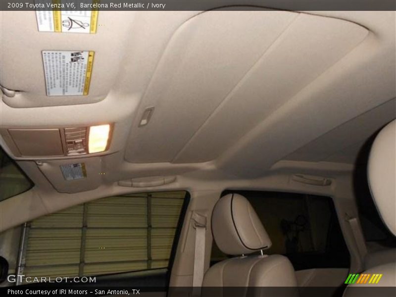 Barcelona Red Metallic / Ivory 2009 Toyota Venza V6