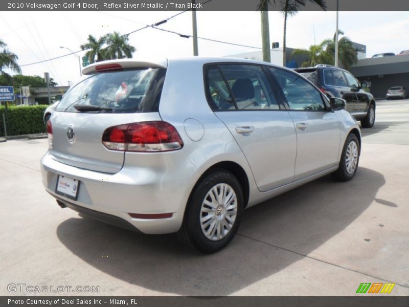 Reflex Silver Metallic / Titan Black 2010 Volkswagen Golf 4 Door