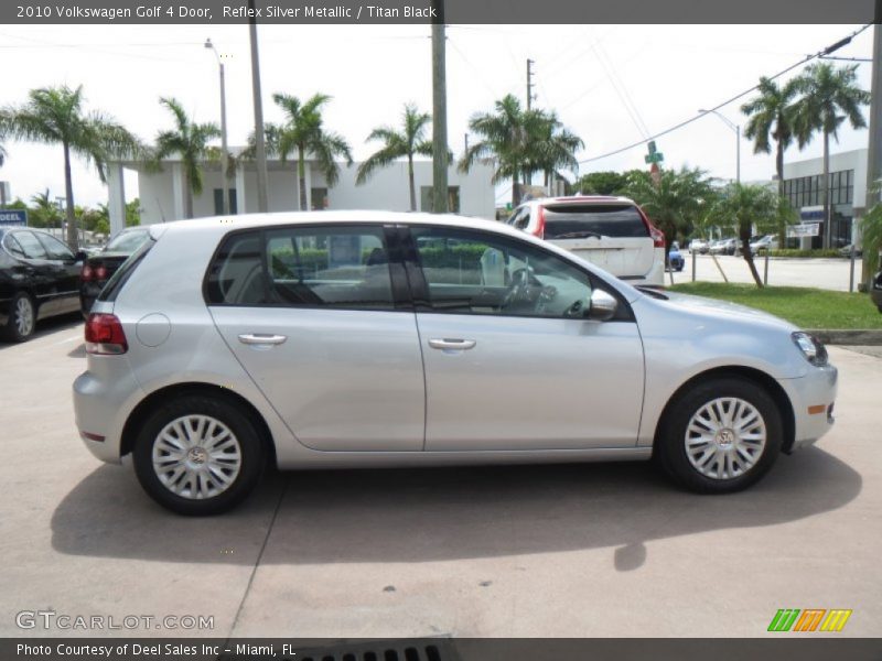 Reflex Silver Metallic / Titan Black 2010 Volkswagen Golf 4 Door