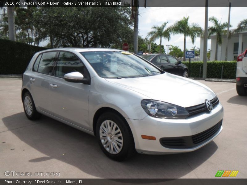 Reflex Silver Metallic / Titan Black 2010 Volkswagen Golf 4 Door