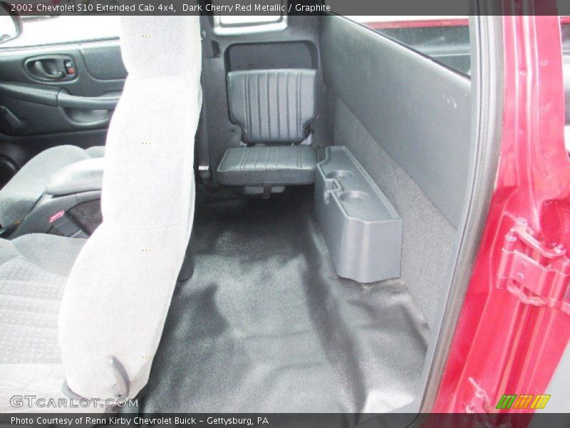 Dark Cherry Red Metallic / Graphite 2002 Chevrolet S10 Extended Cab 4x4
