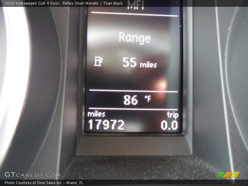 Reflex Silver Metallic / Titan Black 2010 Volkswagen Golf 4 Door