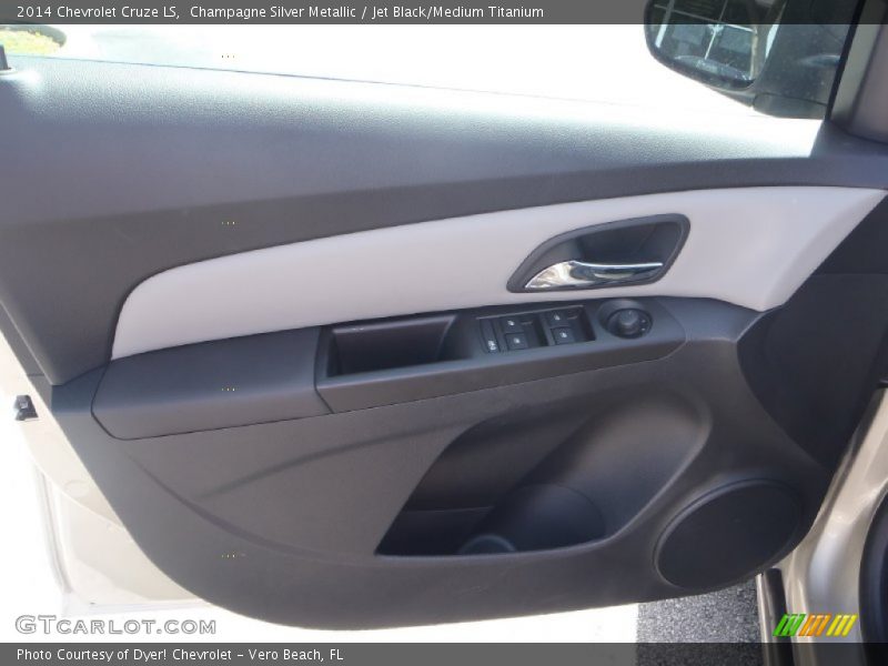Champagne Silver Metallic / Jet Black/Medium Titanium 2014 Chevrolet Cruze LS