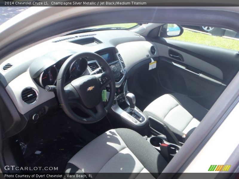 Champagne Silver Metallic / Jet Black/Medium Titanium 2014 Chevrolet Cruze LS