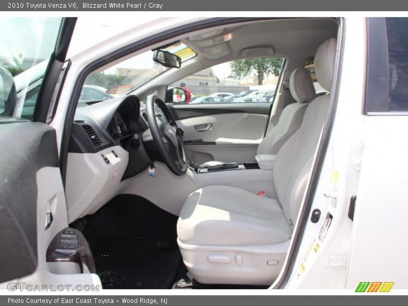 Blizzard White Pearl / Gray 2010 Toyota Venza V6