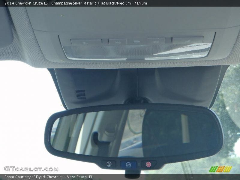 Champagne Silver Metallic / Jet Black/Medium Titanium 2014 Chevrolet Cruze LS