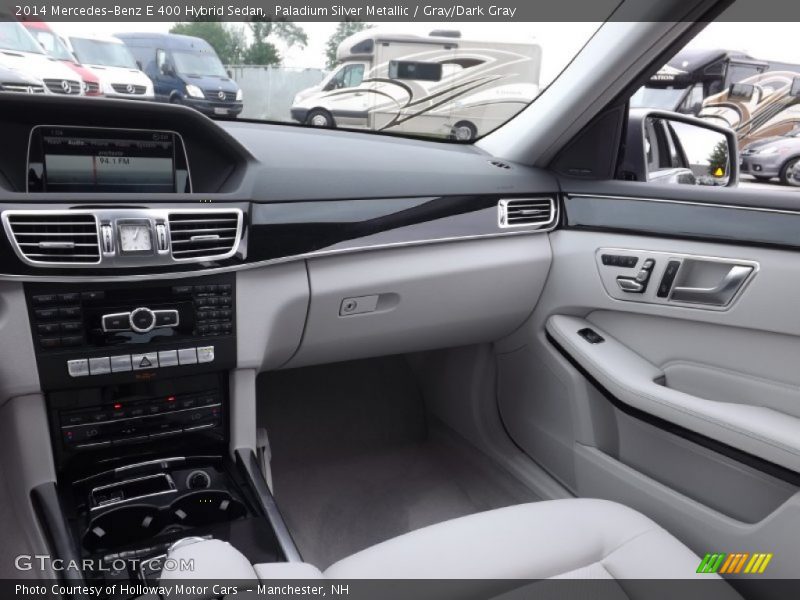 Dashboard of 2014 E 400 Hybrid Sedan