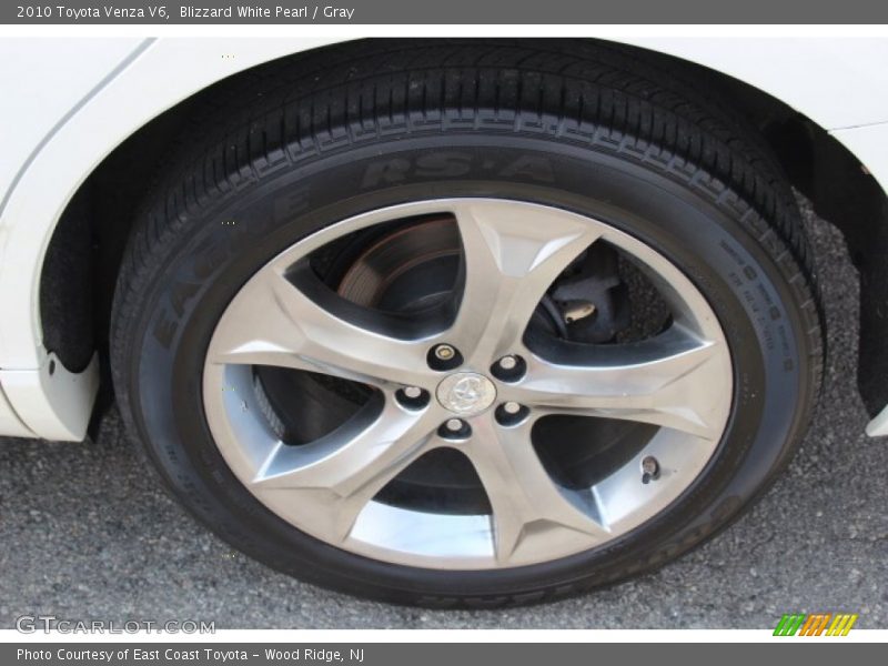 Blizzard White Pearl / Gray 2010 Toyota Venza V6