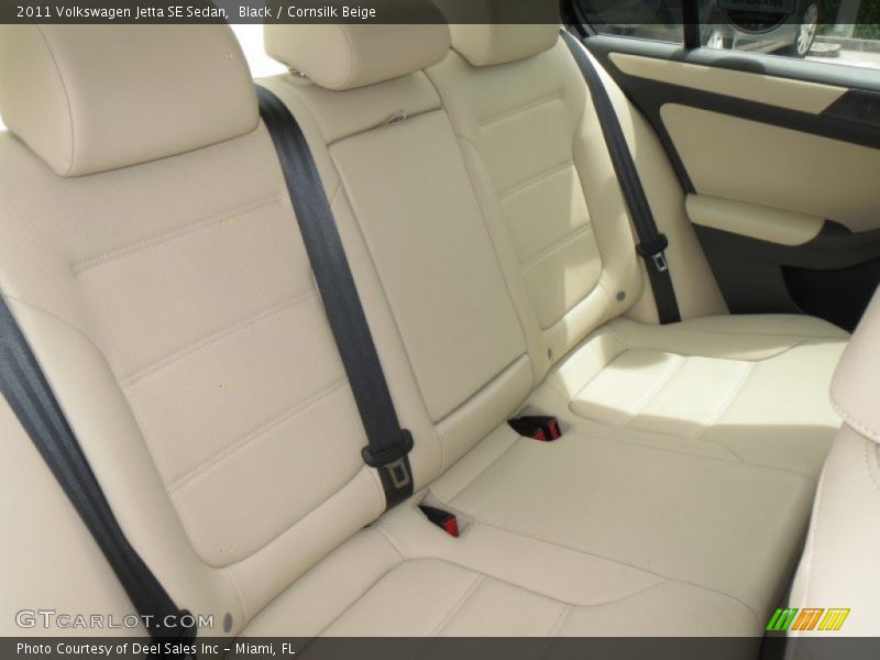 Black / Cornsilk Beige 2011 Volkswagen Jetta SE Sedan