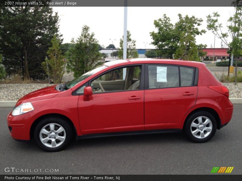 Red Alert / Beige 2007 Nissan Versa SL