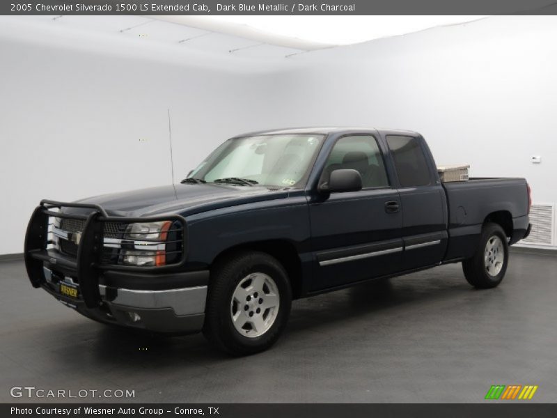 Dark Blue Metallic / Dark Charcoal 2005 Chevrolet Silverado 1500 LS Extended Cab