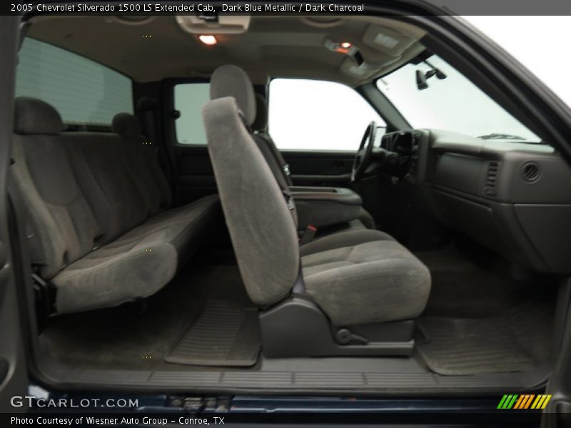 Dark Blue Metallic / Dark Charcoal 2005 Chevrolet Silverado 1500 LS Extended Cab
