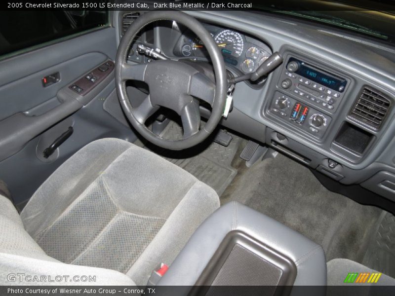 Dark Blue Metallic / Dark Charcoal 2005 Chevrolet Silverado 1500 LS Extended Cab