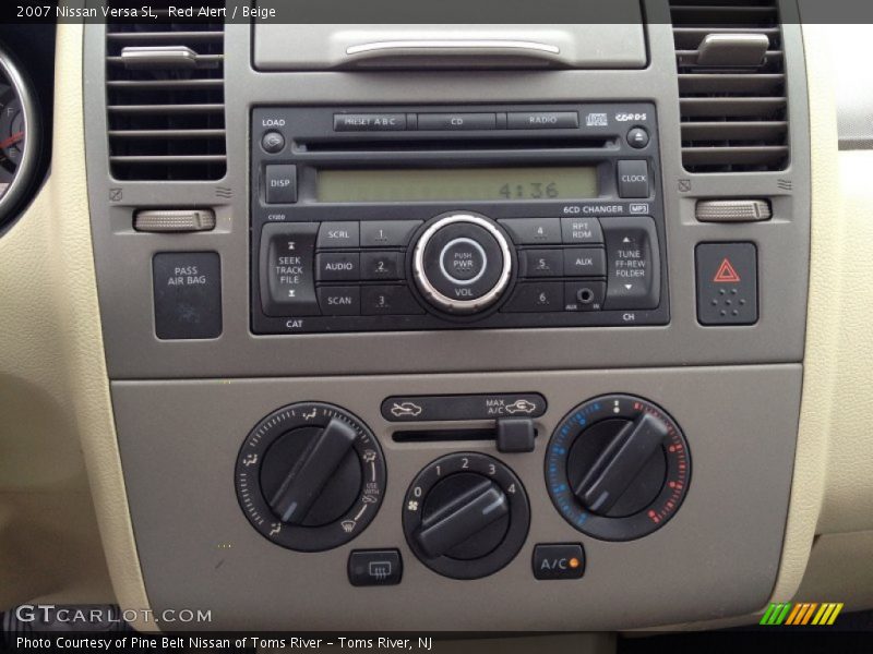 Red Alert / Beige 2007 Nissan Versa SL