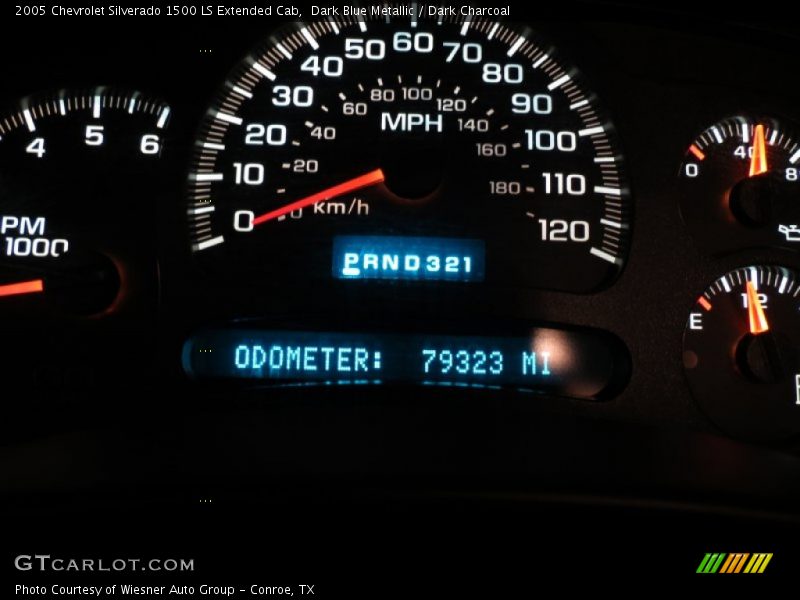 Dark Blue Metallic / Dark Charcoal 2005 Chevrolet Silverado 1500 LS Extended Cab