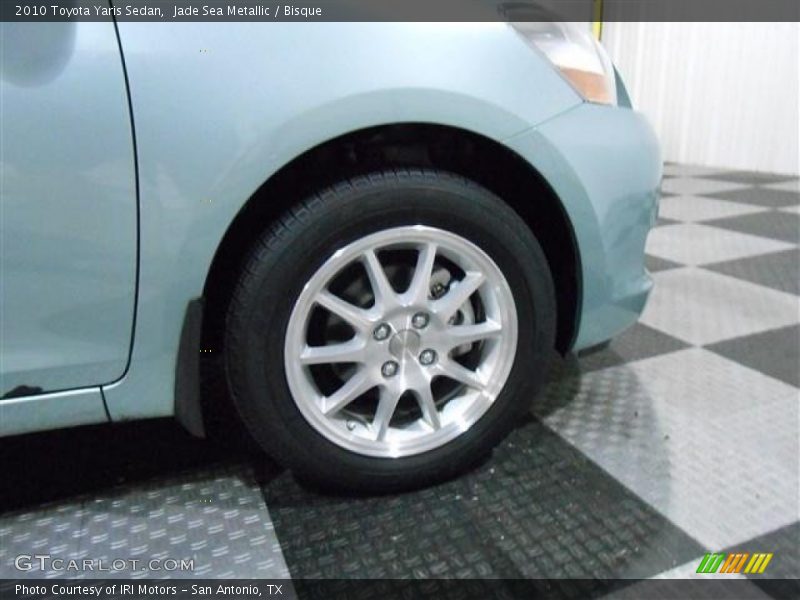 Jade Sea Metallic / Bisque 2010 Toyota Yaris Sedan