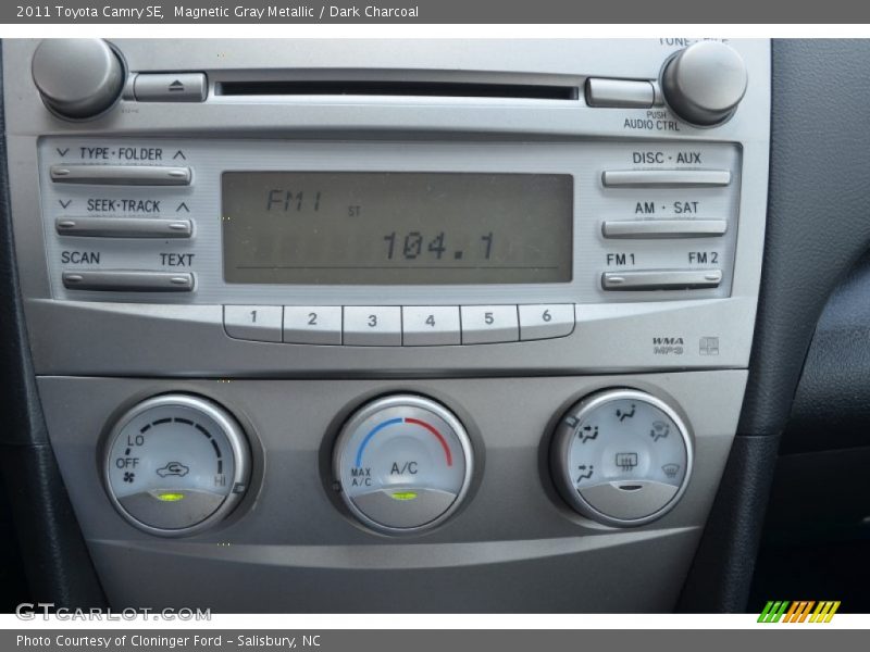 Magnetic Gray Metallic / Dark Charcoal 2011 Toyota Camry SE