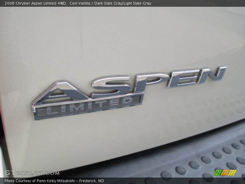 Cool Vanilla / Dark Slate Gray/Light Slate Gray 2008 Chrysler Aspen Limited 4WD