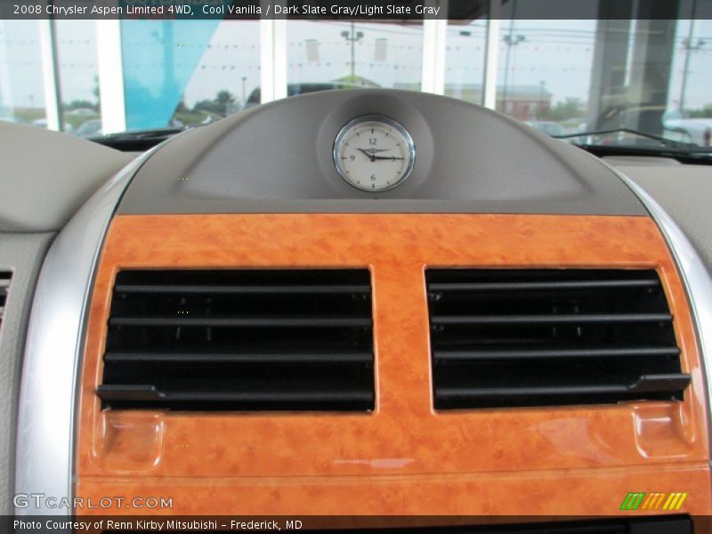 Cool Vanilla / Dark Slate Gray/Light Slate Gray 2008 Chrysler Aspen Limited 4WD