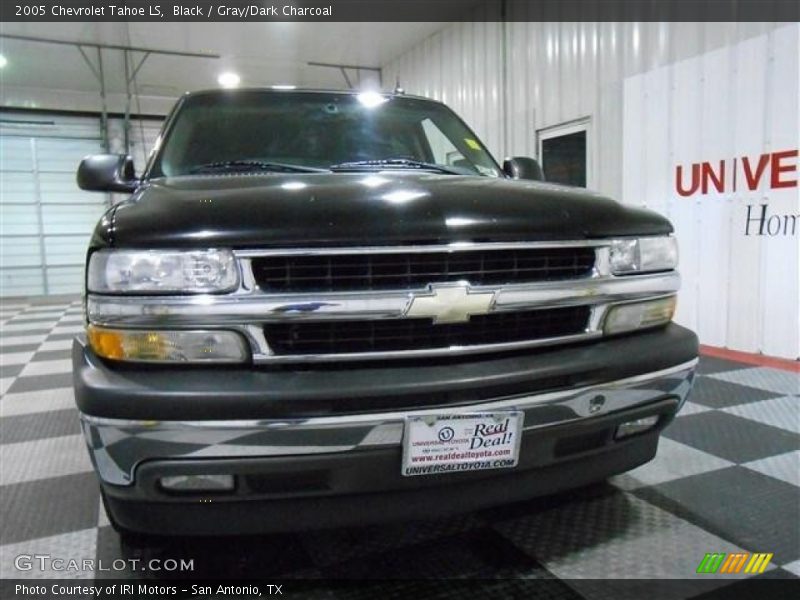 Black / Gray/Dark Charcoal 2005 Chevrolet Tahoe LS