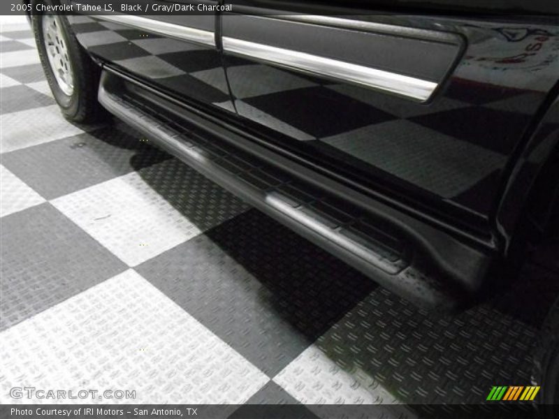 Black / Gray/Dark Charcoal 2005 Chevrolet Tahoe LS