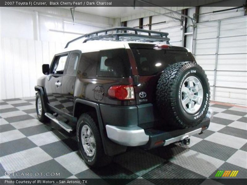 Black Cherry Pearl / Dark Charcoal 2007 Toyota FJ Cruiser