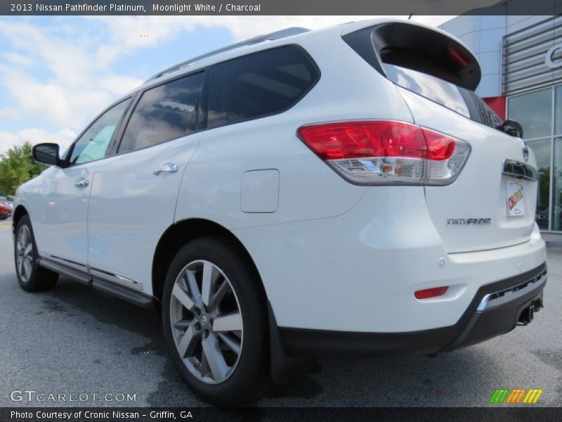 Moonlight White / Charcoal 2013 Nissan Pathfinder Platinum