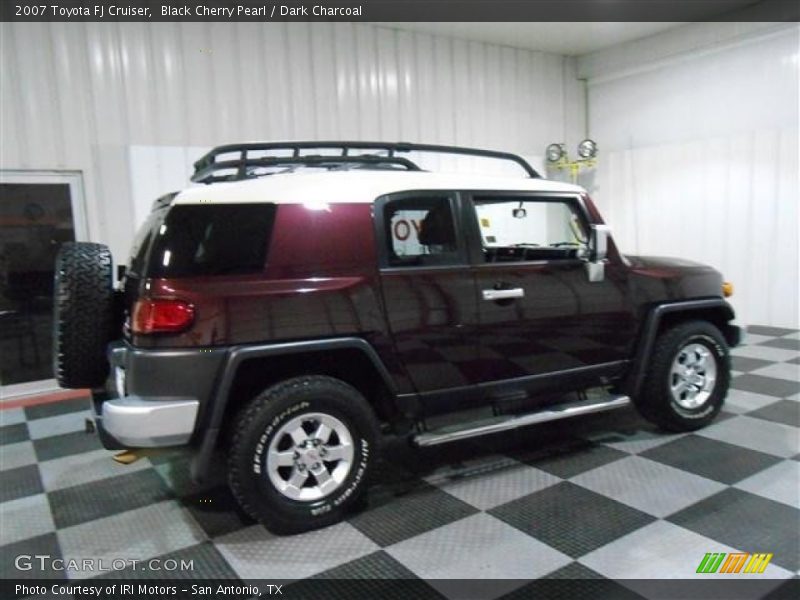 Black Cherry Pearl / Dark Charcoal 2007 Toyota FJ Cruiser