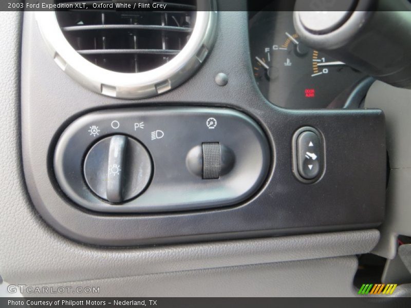 Controls of 2003 Expedition XLT
