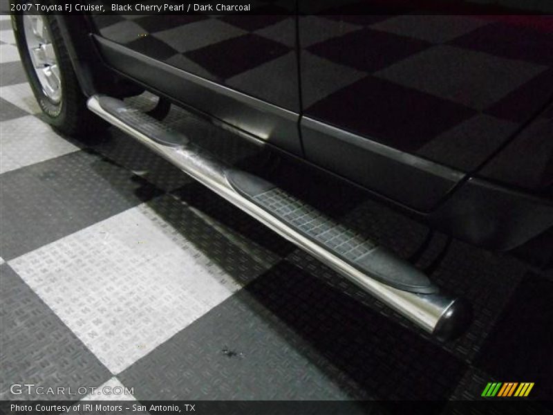 Black Cherry Pearl / Dark Charcoal 2007 Toyota FJ Cruiser
