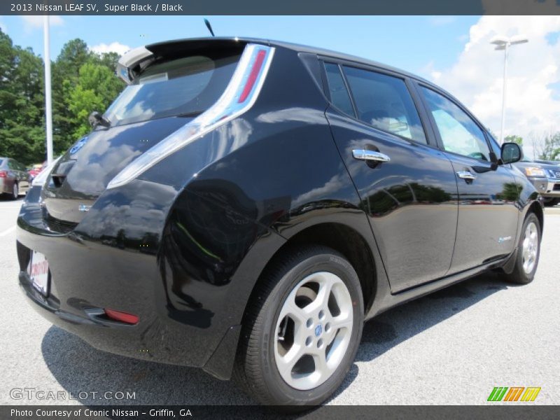 Super Black / Black 2013 Nissan LEAF SV