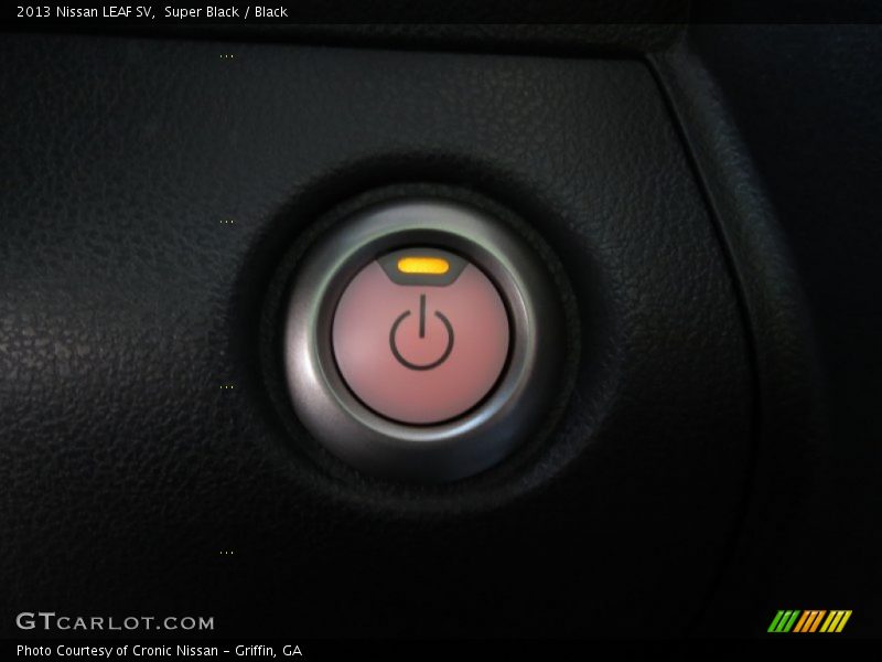 Super Black / Black 2013 Nissan LEAF SV