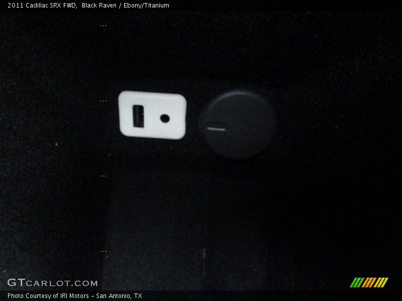 Black Raven / Ebony/Titanium 2011 Cadillac SRX FWD