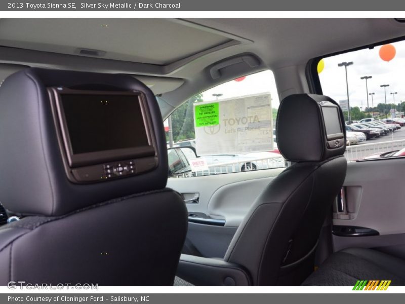 Silver Sky Metallic / Dark Charcoal 2013 Toyota Sienna SE