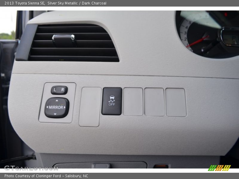 Silver Sky Metallic / Dark Charcoal 2013 Toyota Sienna SE