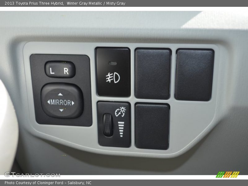 Winter Gray Metallic / Misty Gray 2013 Toyota Prius Three Hybrid