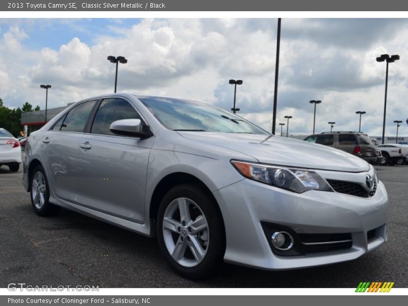 Classic Silver Metallic / Black 2013 Toyota Camry SE