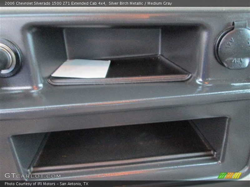 Silver Birch Metallic / Medium Gray 2006 Chevrolet Silverado 1500 Z71 Extended Cab 4x4