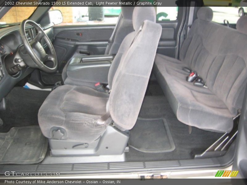 Light Pewter Metallic / Graphite Gray 2002 Chevrolet Silverado 1500 LS Extended Cab