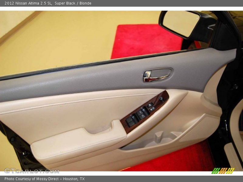 Super Black / Blonde 2012 Nissan Altima 2.5 SL