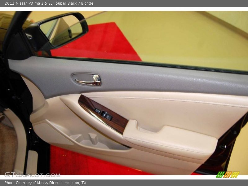Super Black / Blonde 2012 Nissan Altima 2.5 SL